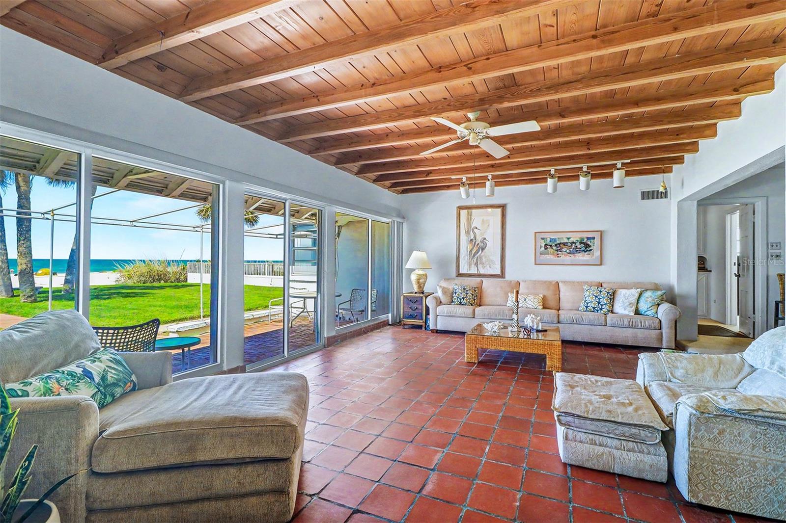 18206 SUNSET BLVD, REDINGTON SHORES, FL, 33708