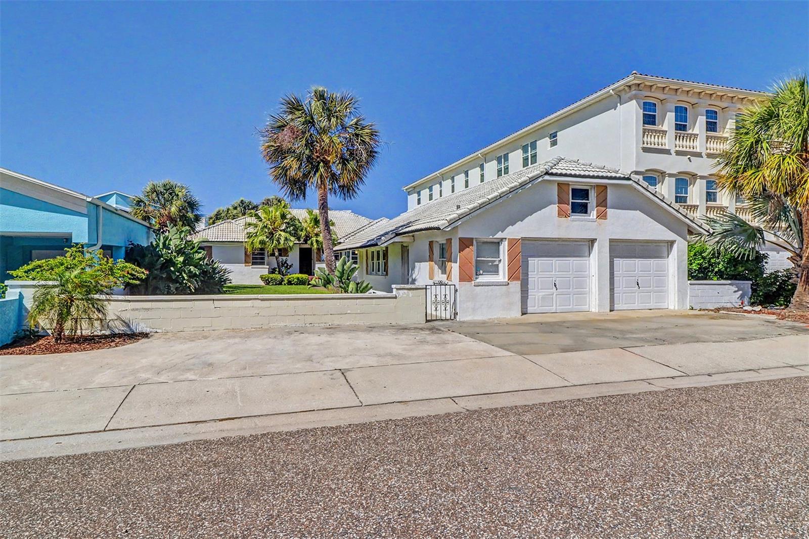 18206 SUNSET BLVD, REDINGTON SHORES, FL, 33708