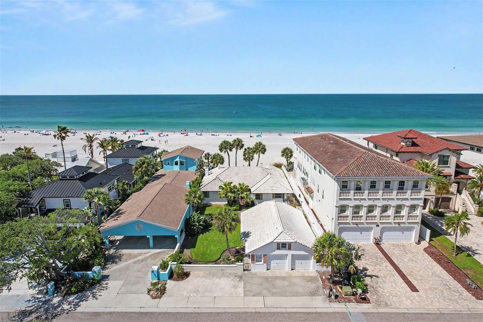 18206 SUNSET BLVD, REDINGTON SHORES, FL, 33708