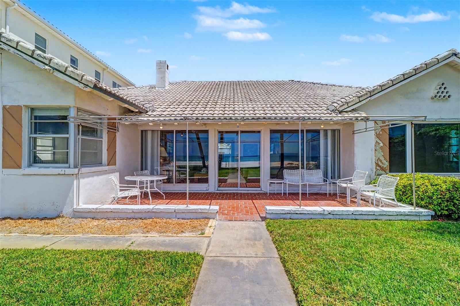 18206 SUNSET BLVD, REDINGTON SHORES, FL, 33708