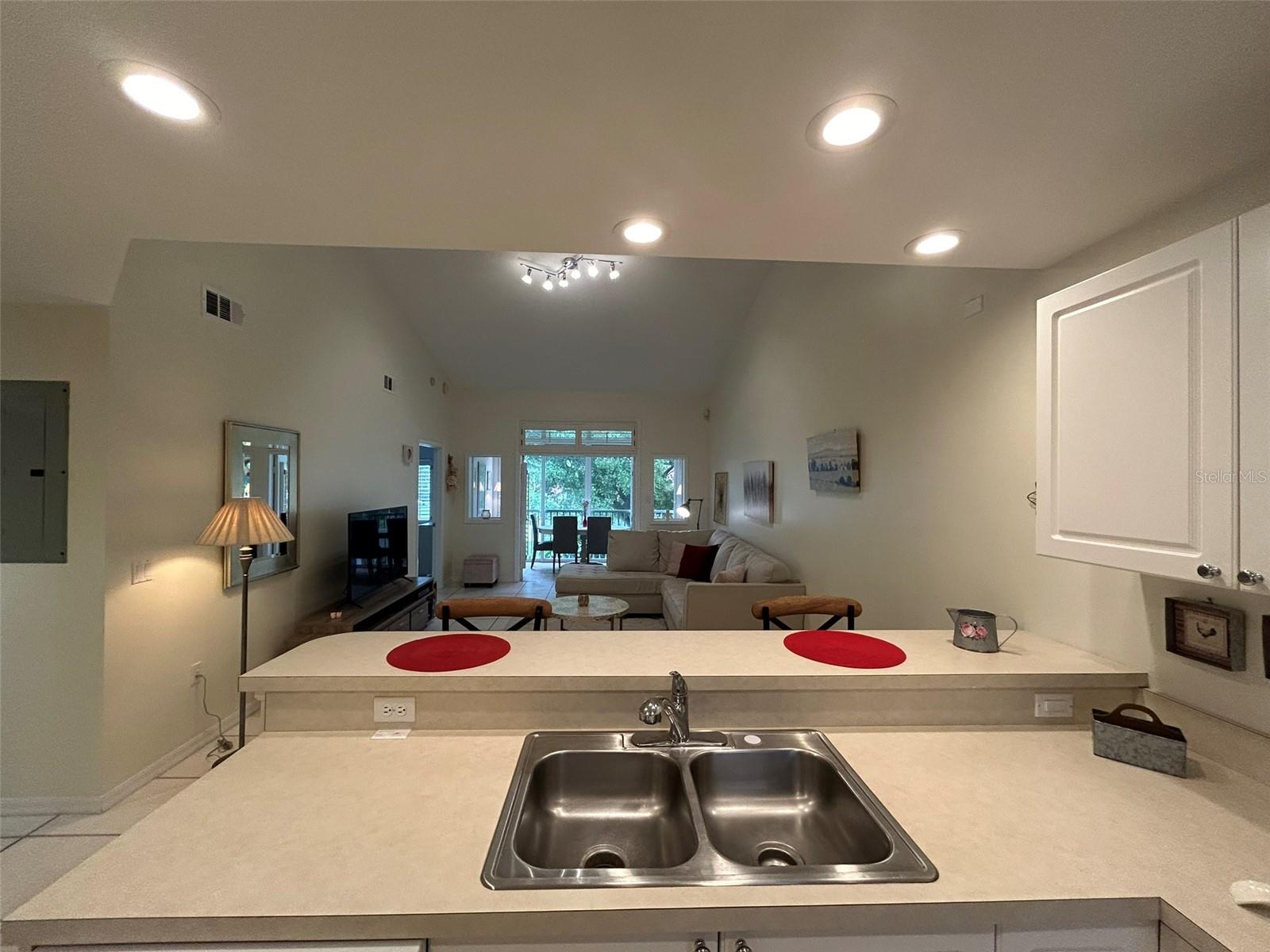 3605 54TH DR W #203, BRADENTON, FL, 34210