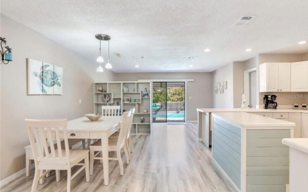 5875 BAY PINES LAKES BLVD, ST PETERSBURG, FL, 33708