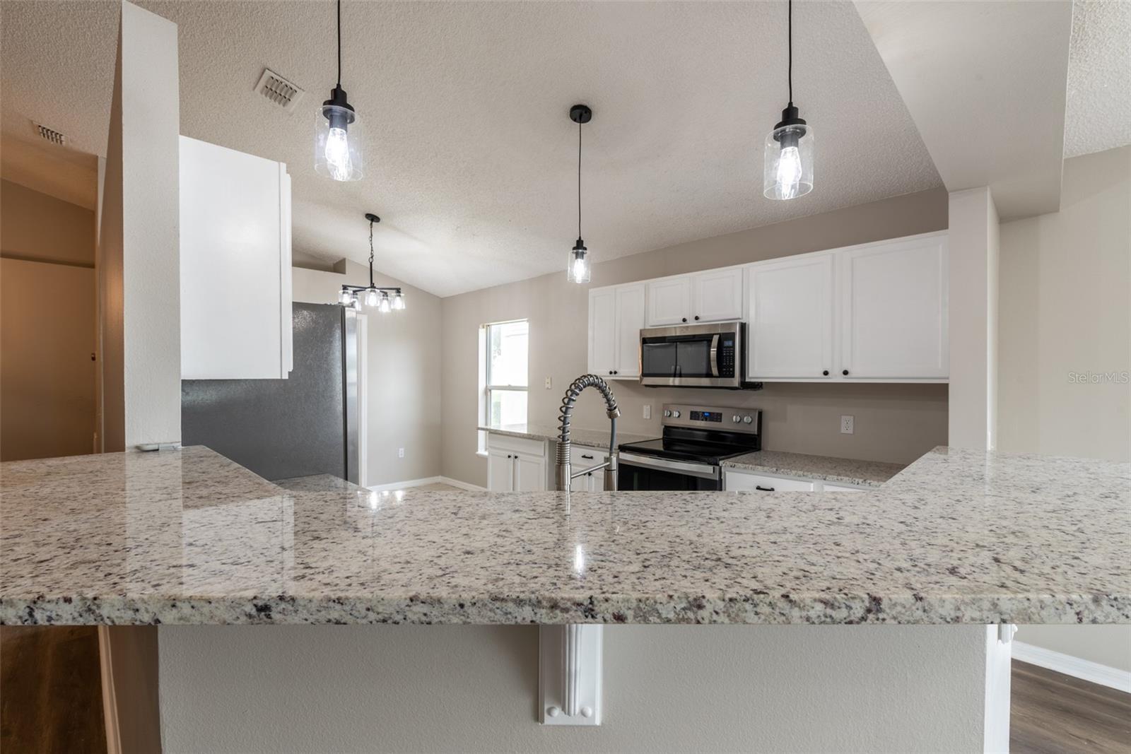 383 FAIRFIELD DR, SANFORD, FL, 32771