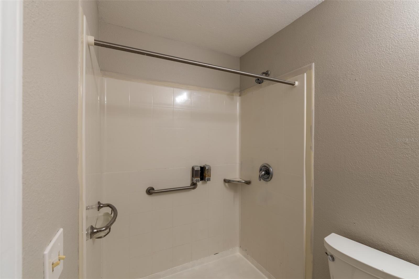 383 FAIRFIELD DR, SANFORD, FL, 32771