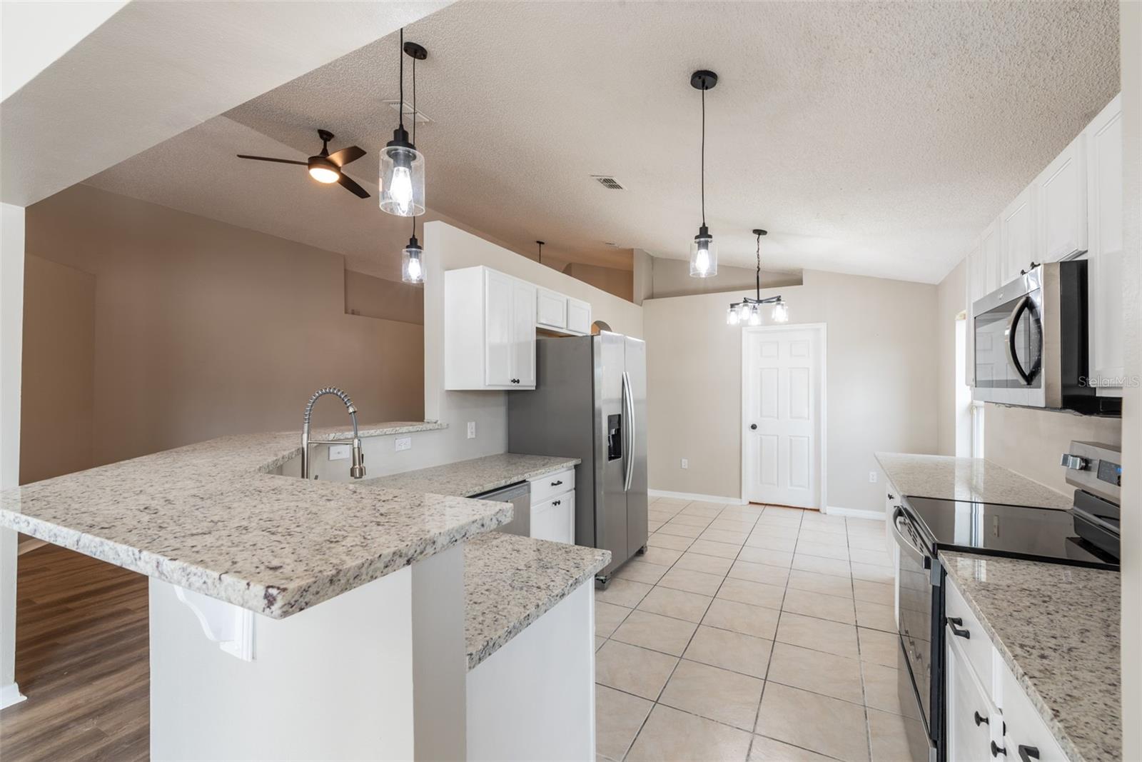 383 FAIRFIELD DR, SANFORD, FL, 32771