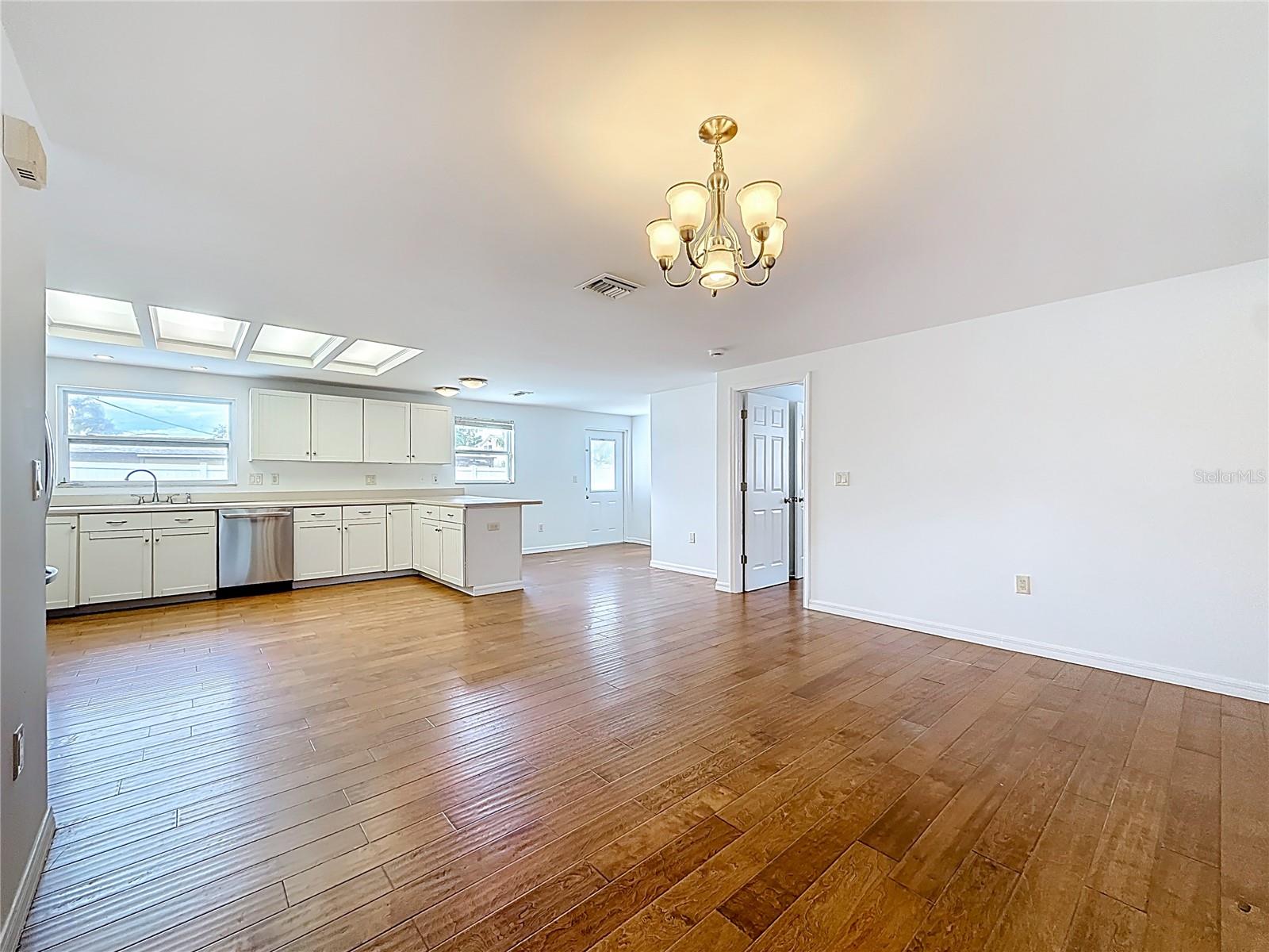 8820 58TH LN N, PINELLAS PARK, FL, 33782