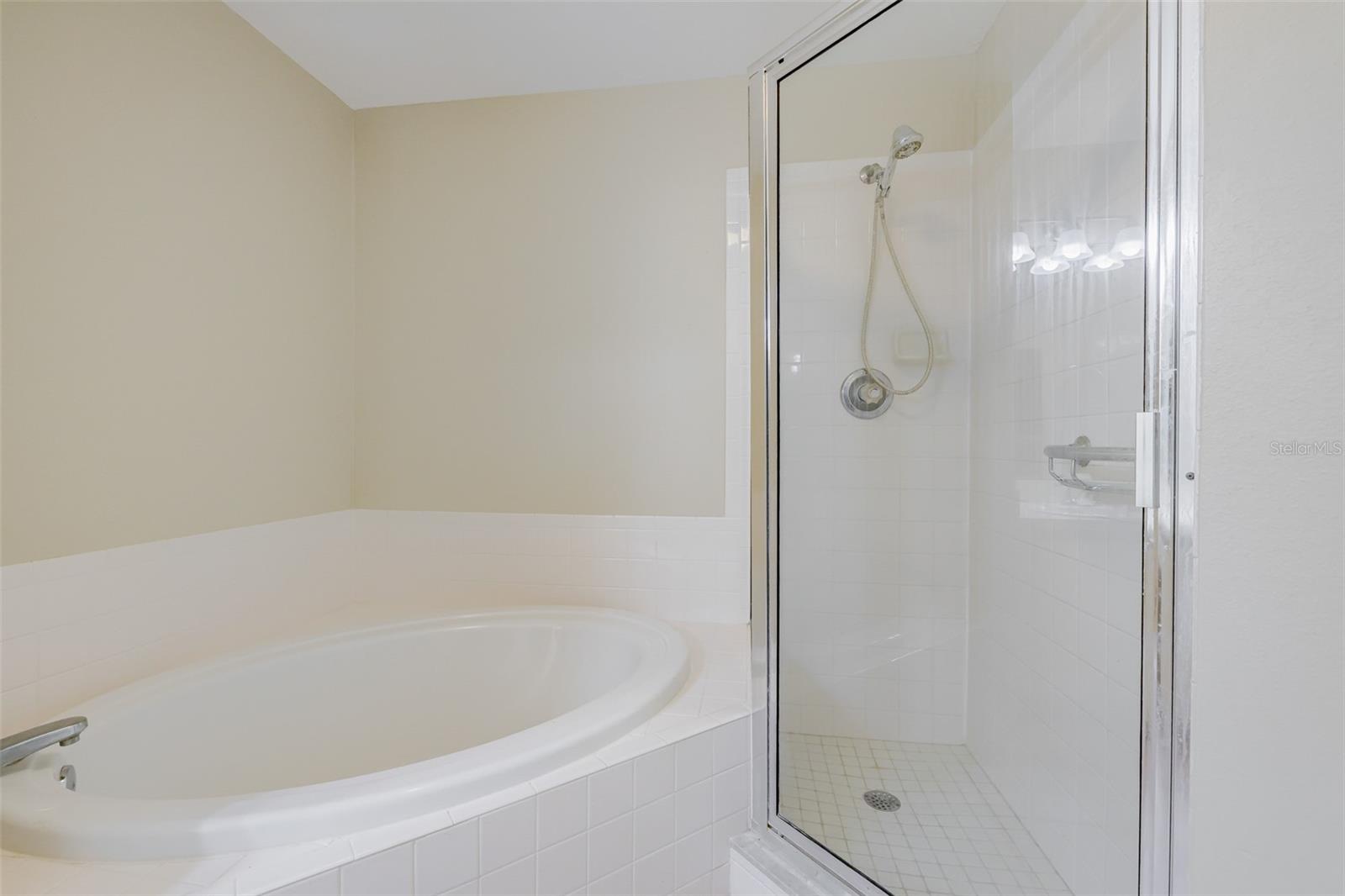 14643 PAR CLUB CIR #14643, TAMPA, FL, 33618