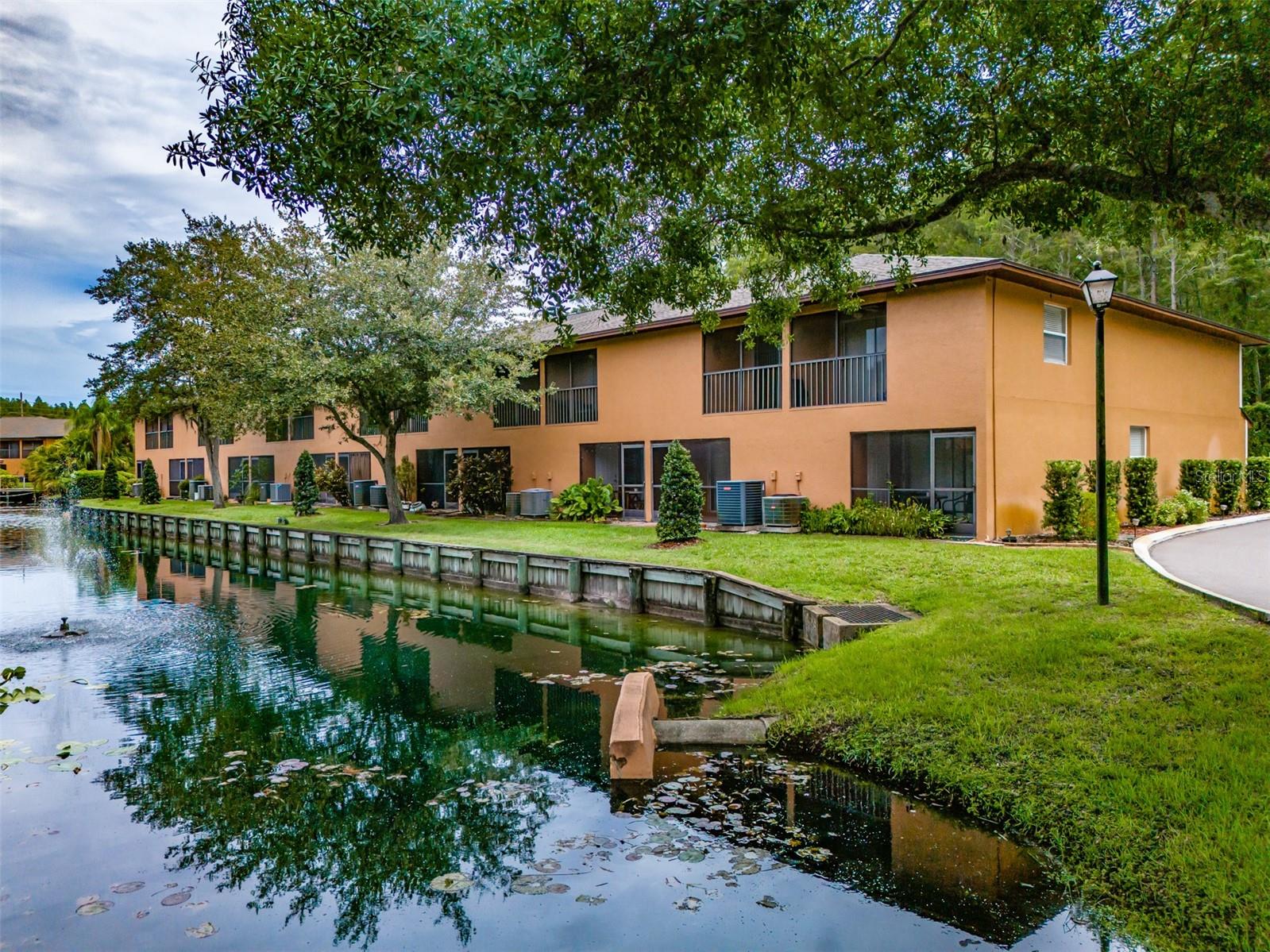 14643 PAR CLUB CIR #14643, TAMPA, FL, 33618