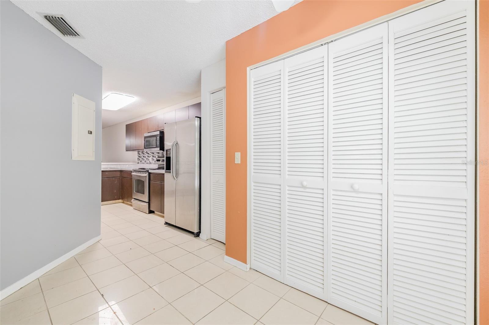 14643 PAR CLUB CIR #14643, TAMPA, FL, 33618