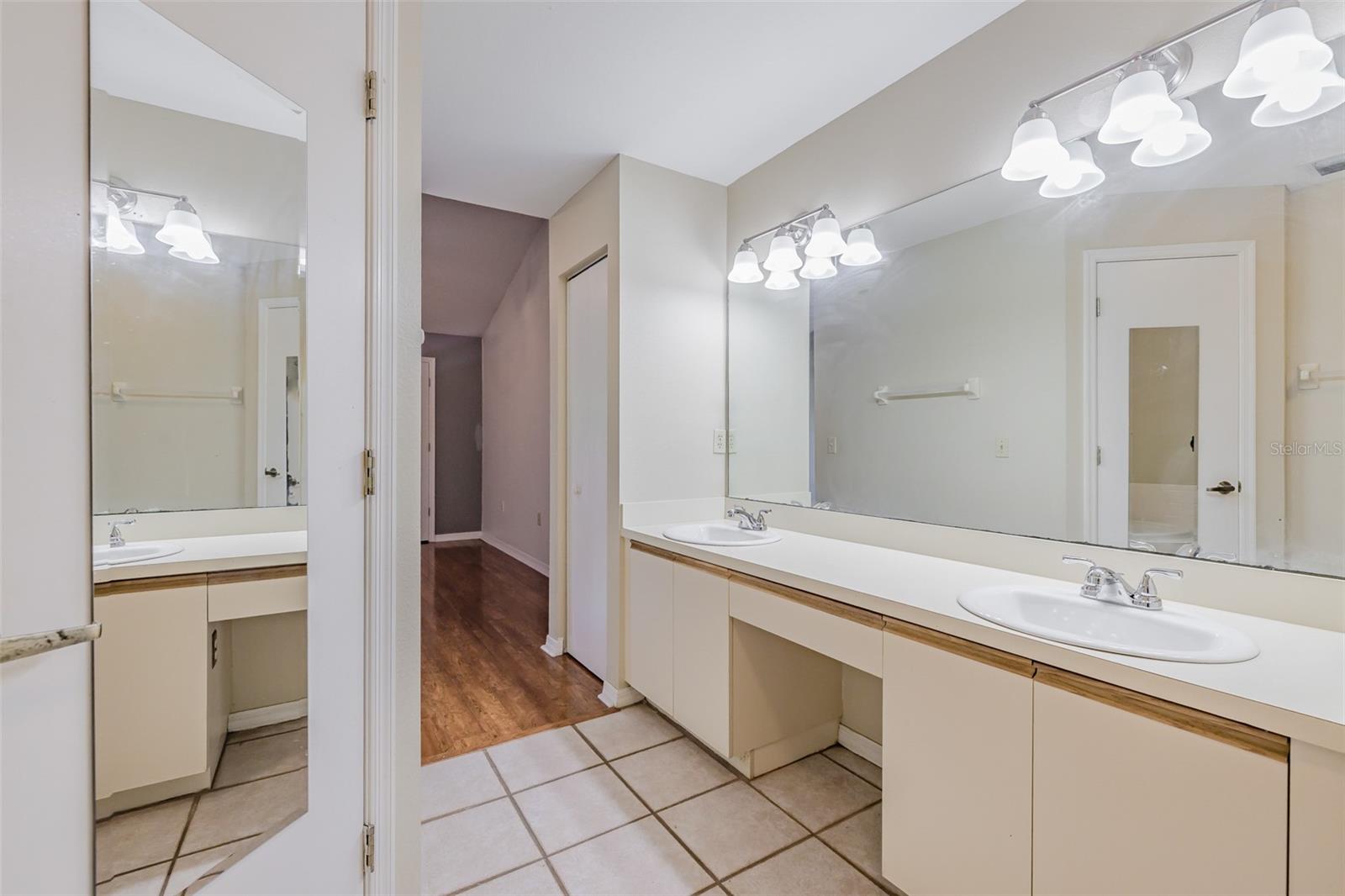 14643 PAR CLUB CIR #14643, TAMPA, FL, 33618