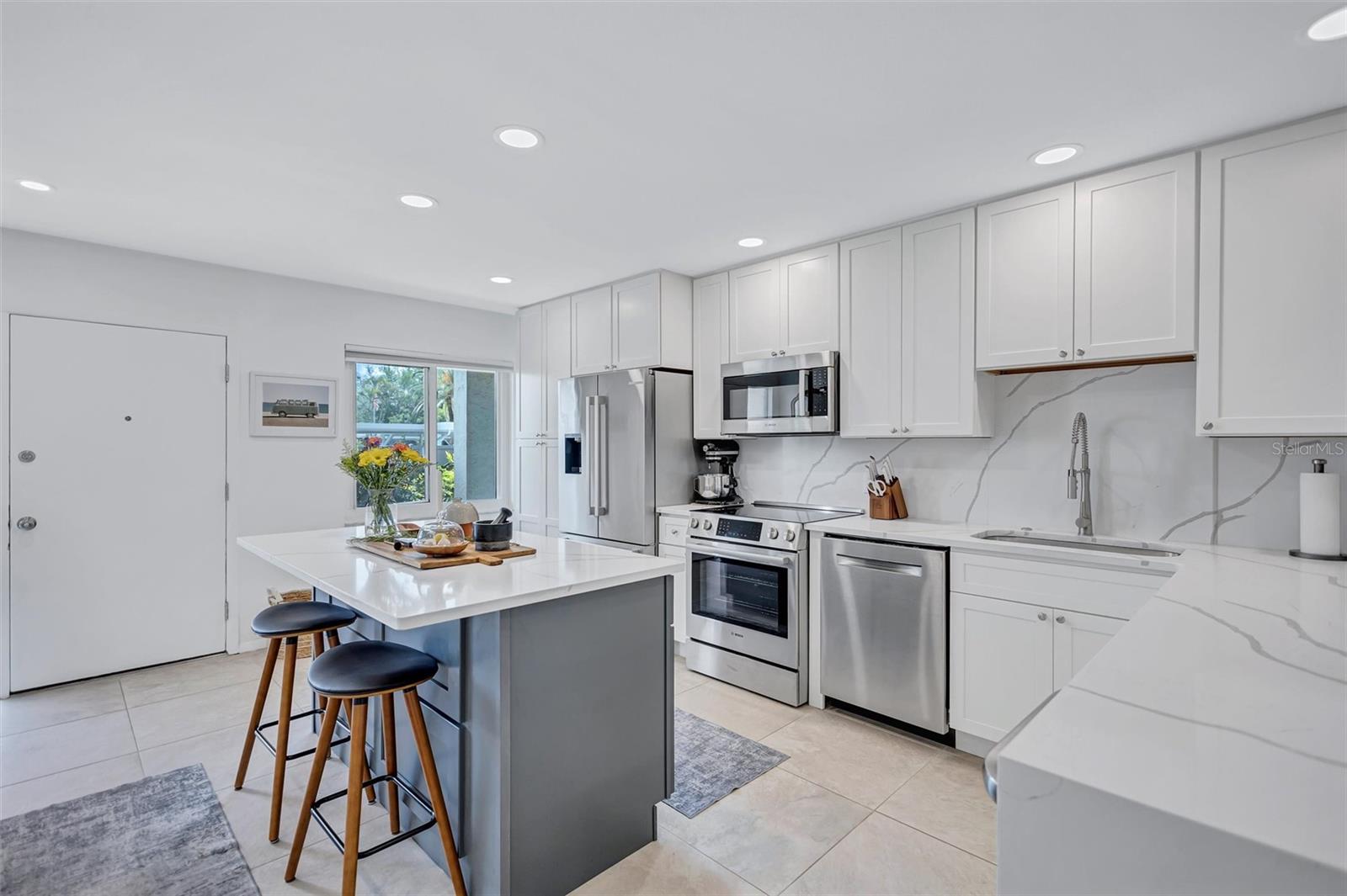 1600 1ST AVE W #102A, BRADENTON, FL, 34205