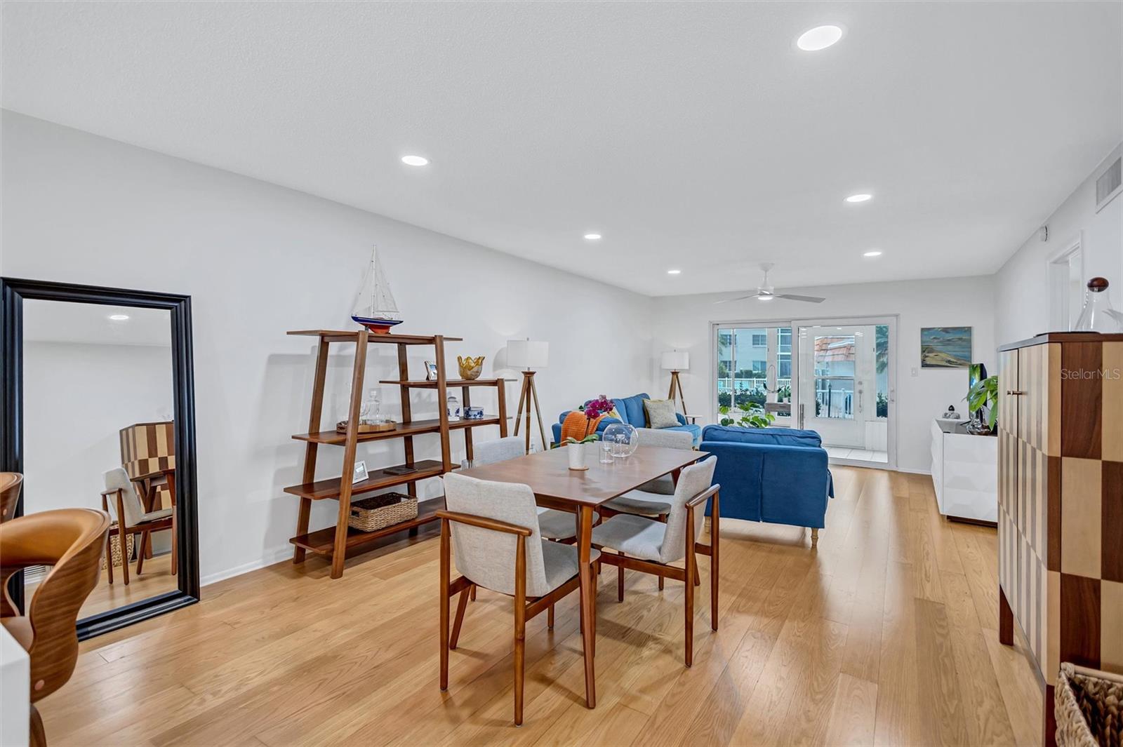 1600 1ST AVE W #102A, BRADENTON, FL, 34205