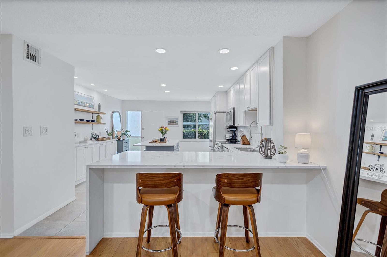 1600 1ST AVE W #102A, BRADENTON, FL, 34205