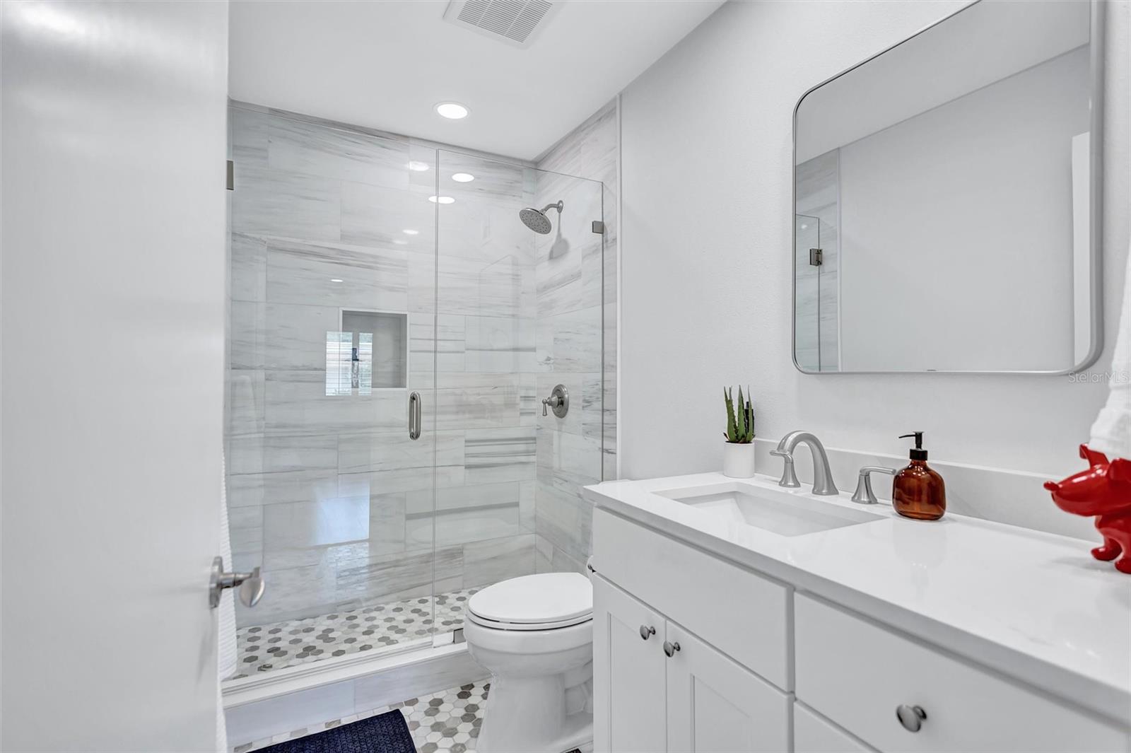 1600 1ST AVE W #102A, BRADENTON, FL, 34205