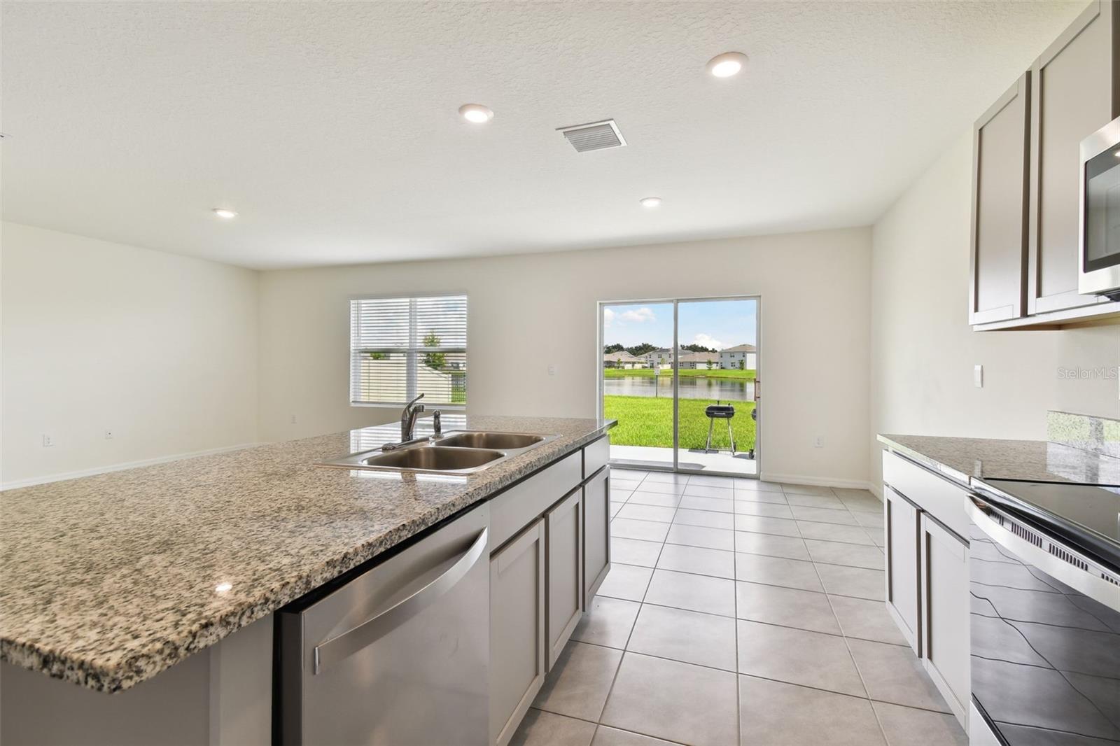 33405 HAMILTON HILL LN, WESLEY CHAPEL, FL, 33545