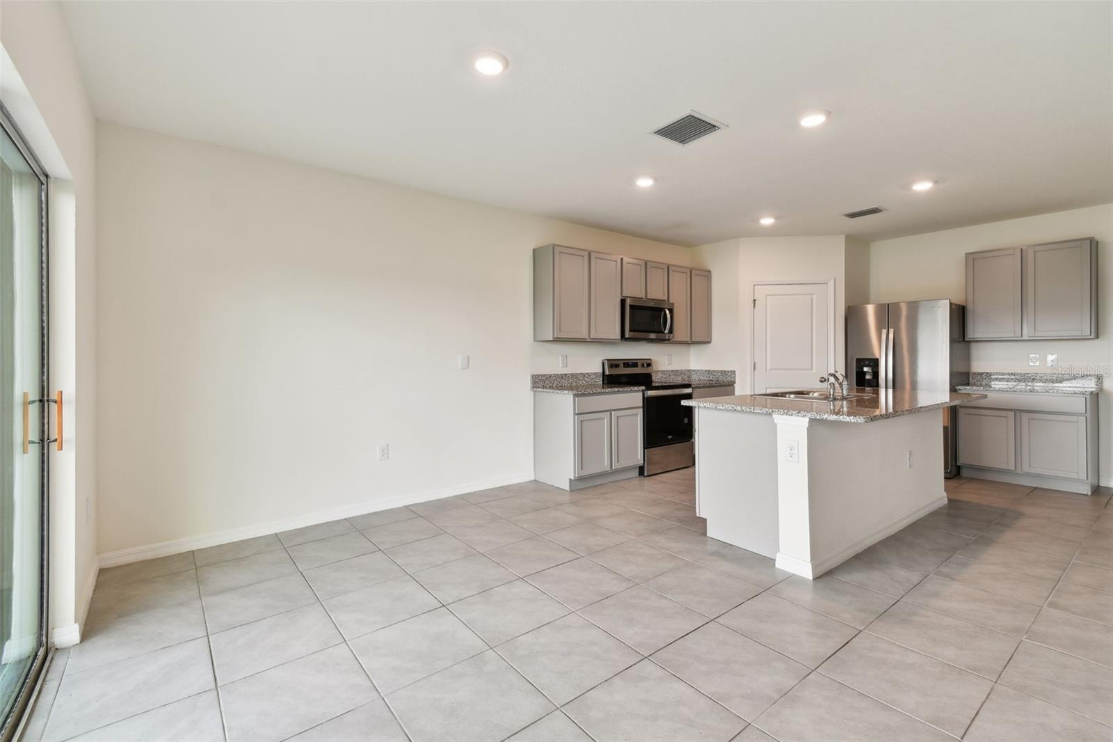 33405 HAMILTON HILL LN, WESLEY CHAPEL, FL, 33545