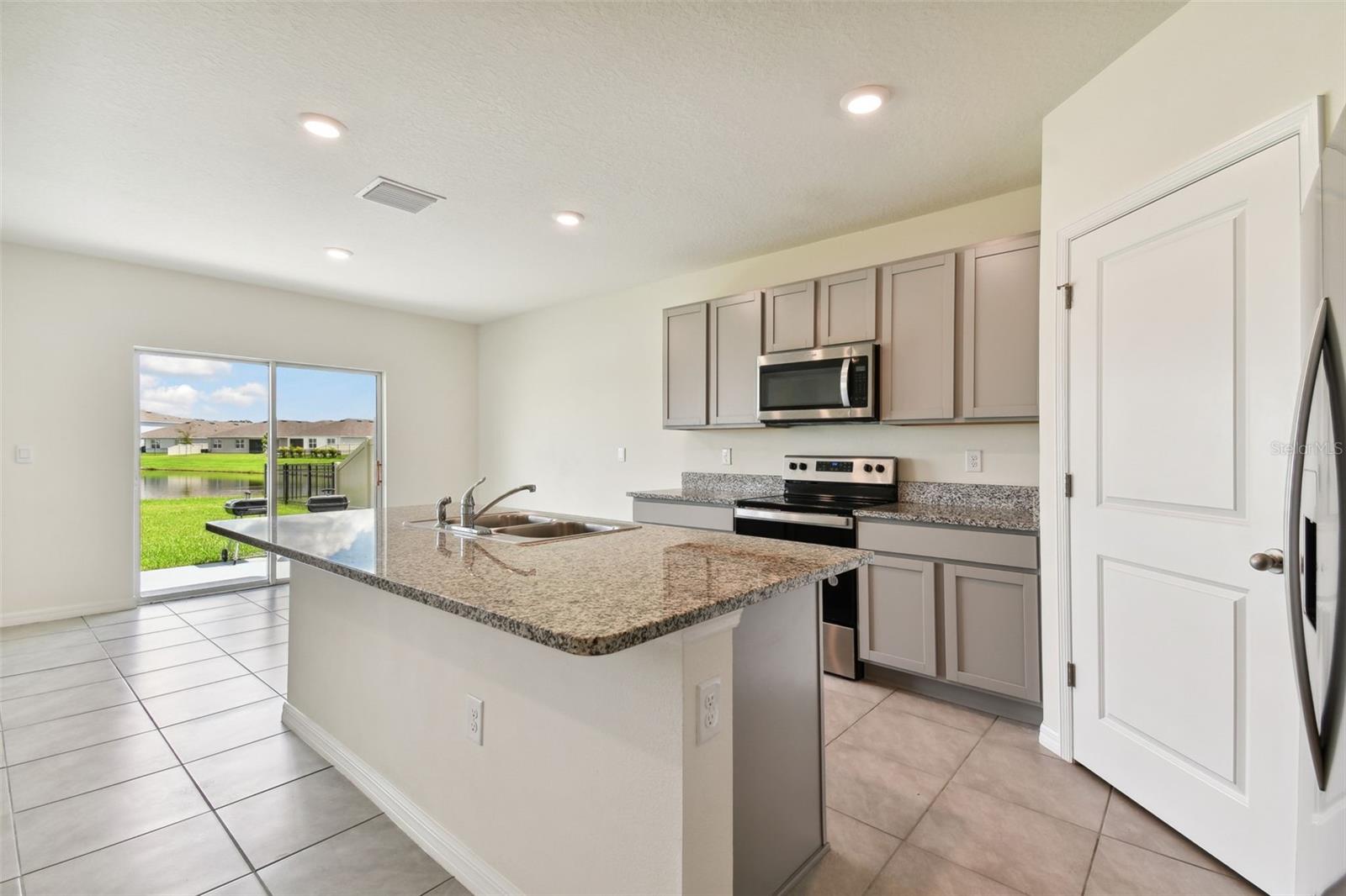 33405 HAMILTON HILL LN, WESLEY CHAPEL, FL, 33545