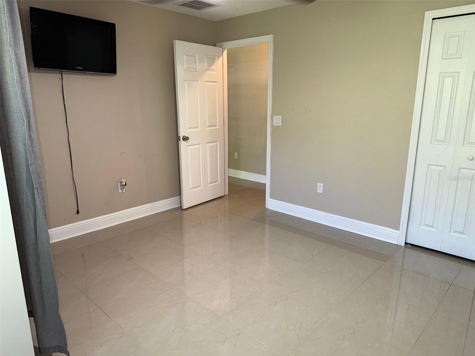 6609 MYRNA DR, TAMPA, FL, 33619