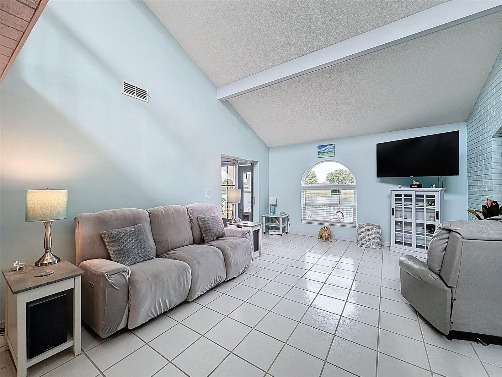 9127 LINGROVE RD, WEEKI WACHEE, FL, 34613