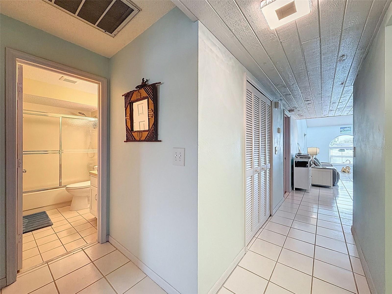 9127 LINGROVE RD, WEEKI WACHEE, FL, 34613