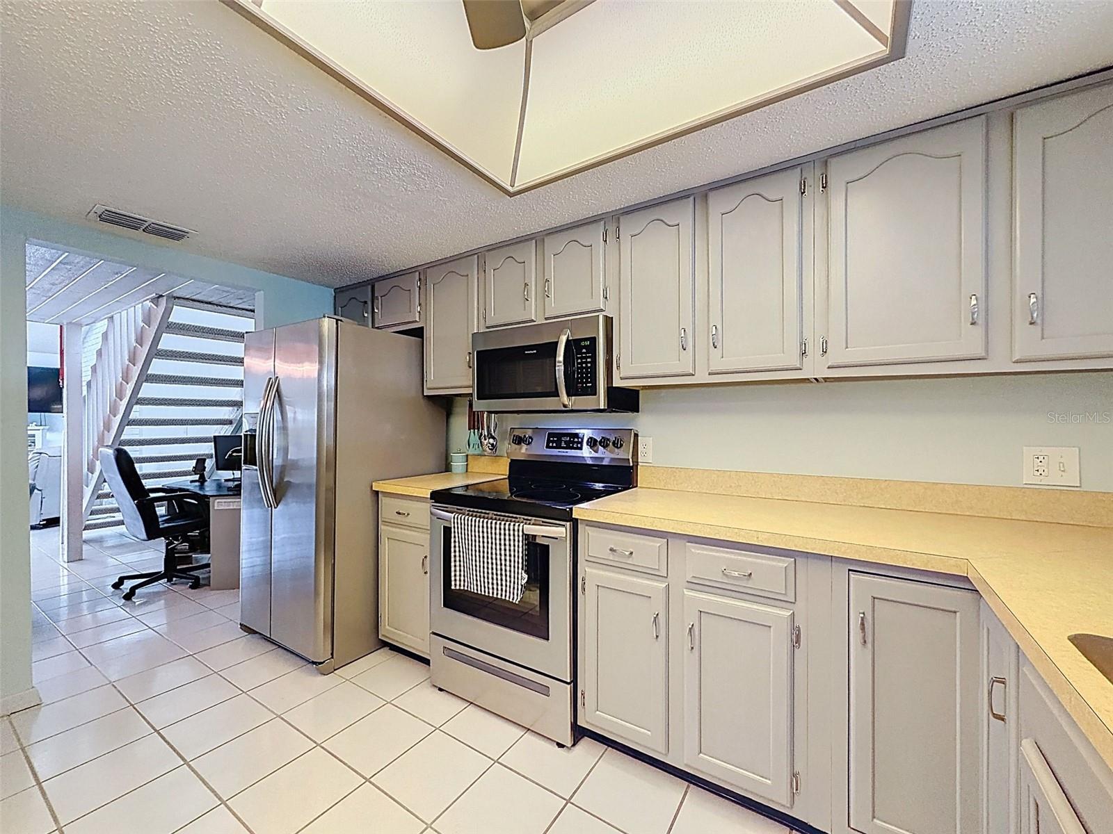 9127 LINGROVE RD, WEEKI WACHEE, FL, 34613