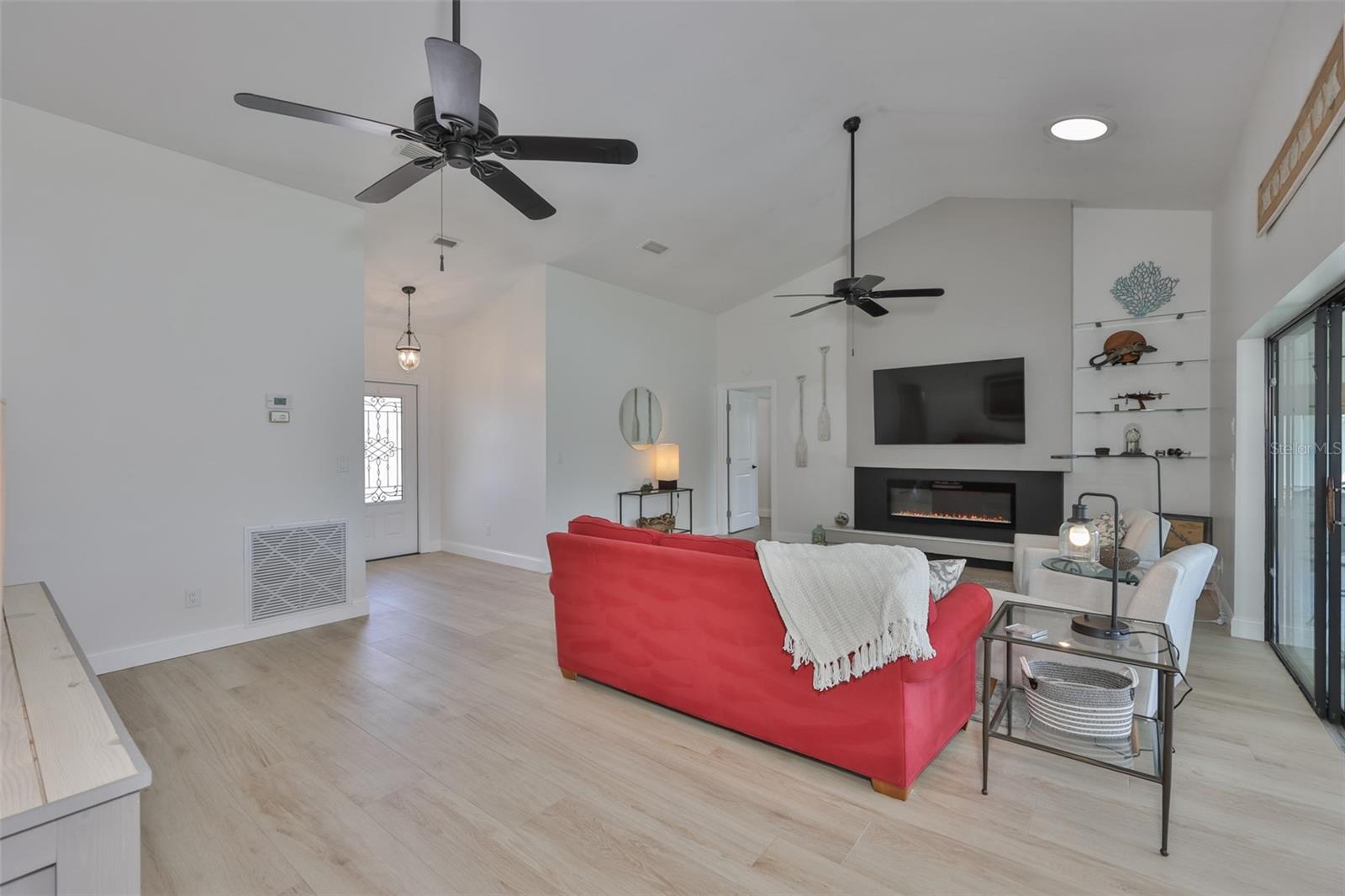 2003 WEDGE CT, SUN CITY CENTER, FL, 33573