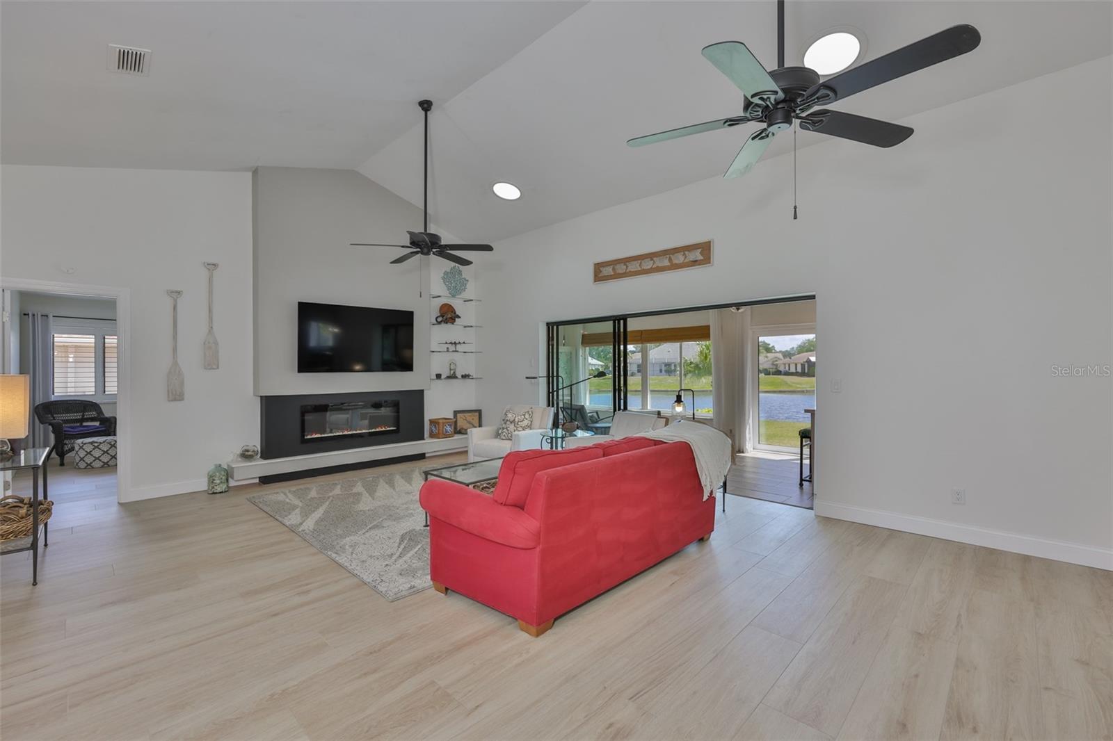 2003 WEDGE CT, SUN CITY CENTER, FL, 33573