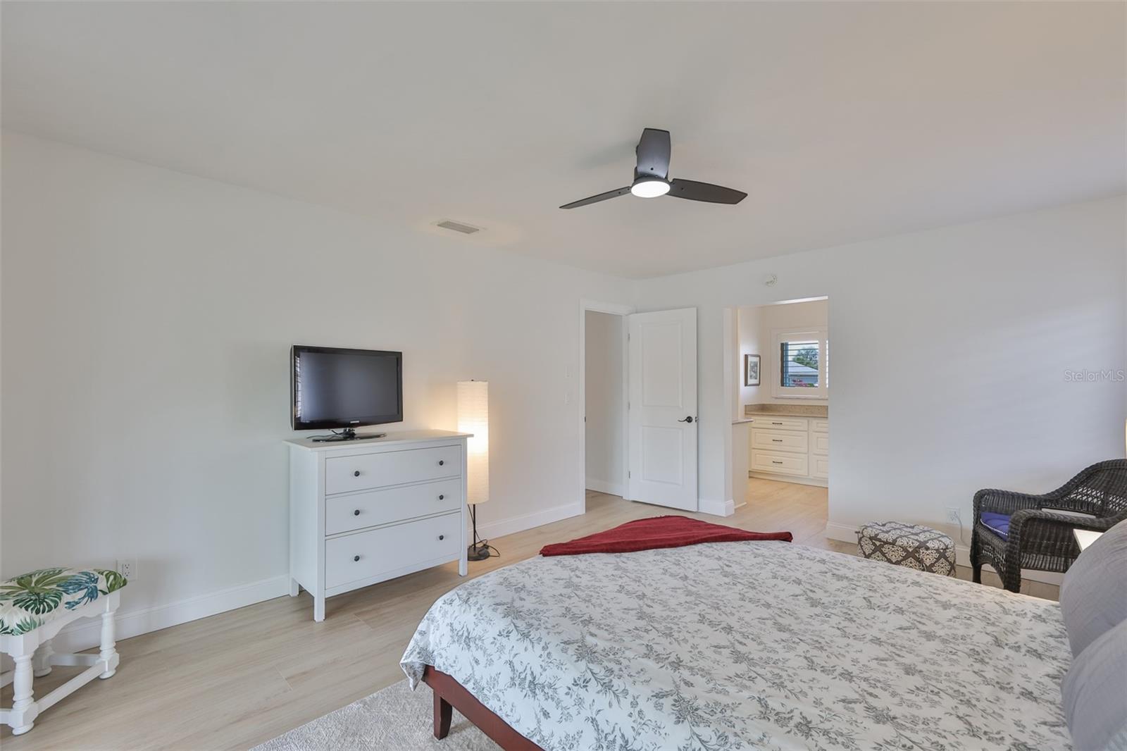 2003 WEDGE CT, SUN CITY CENTER, FL, 33573