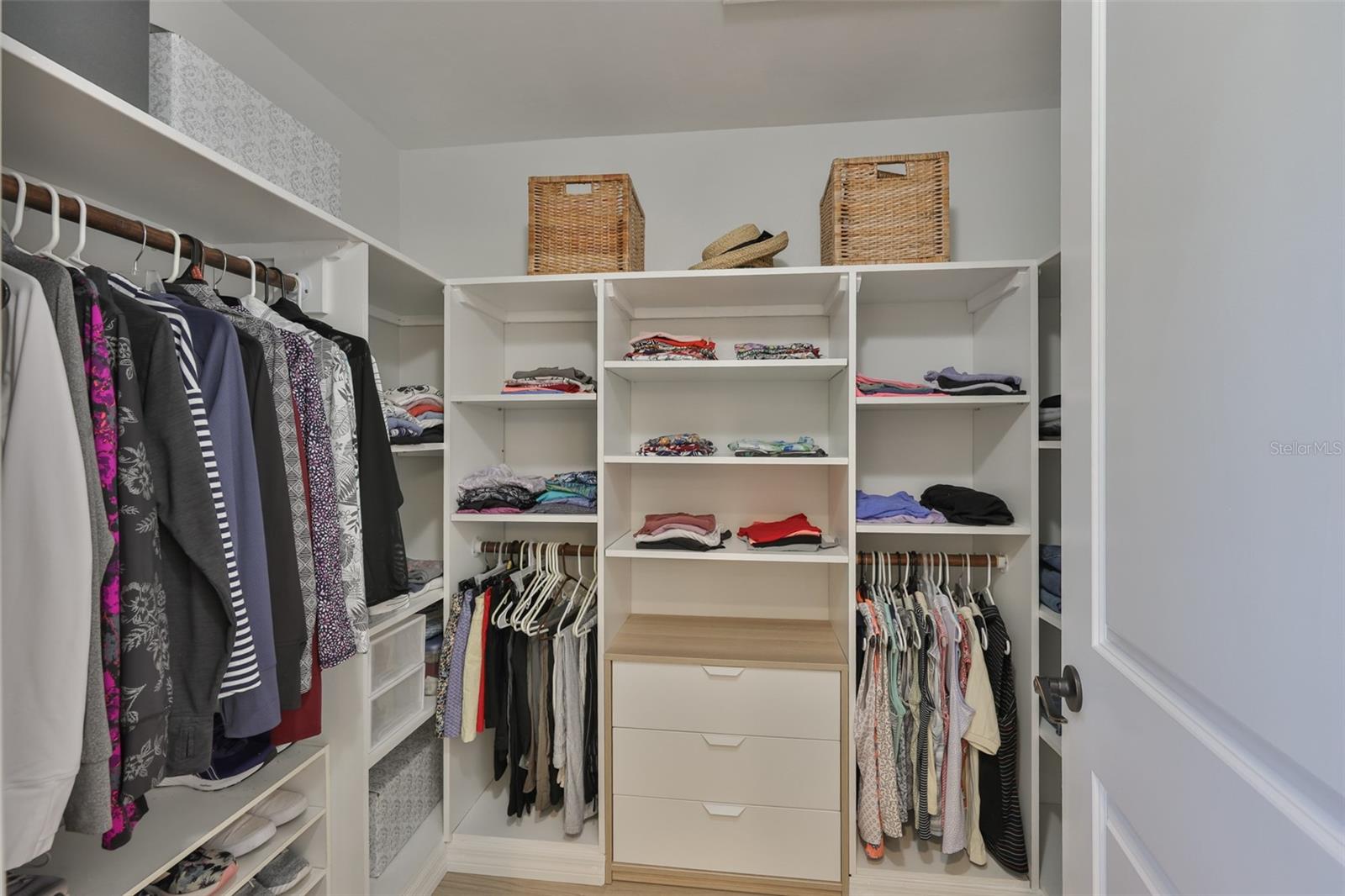 2003 WEDGE CT, SUN CITY CENTER, FL, 33573