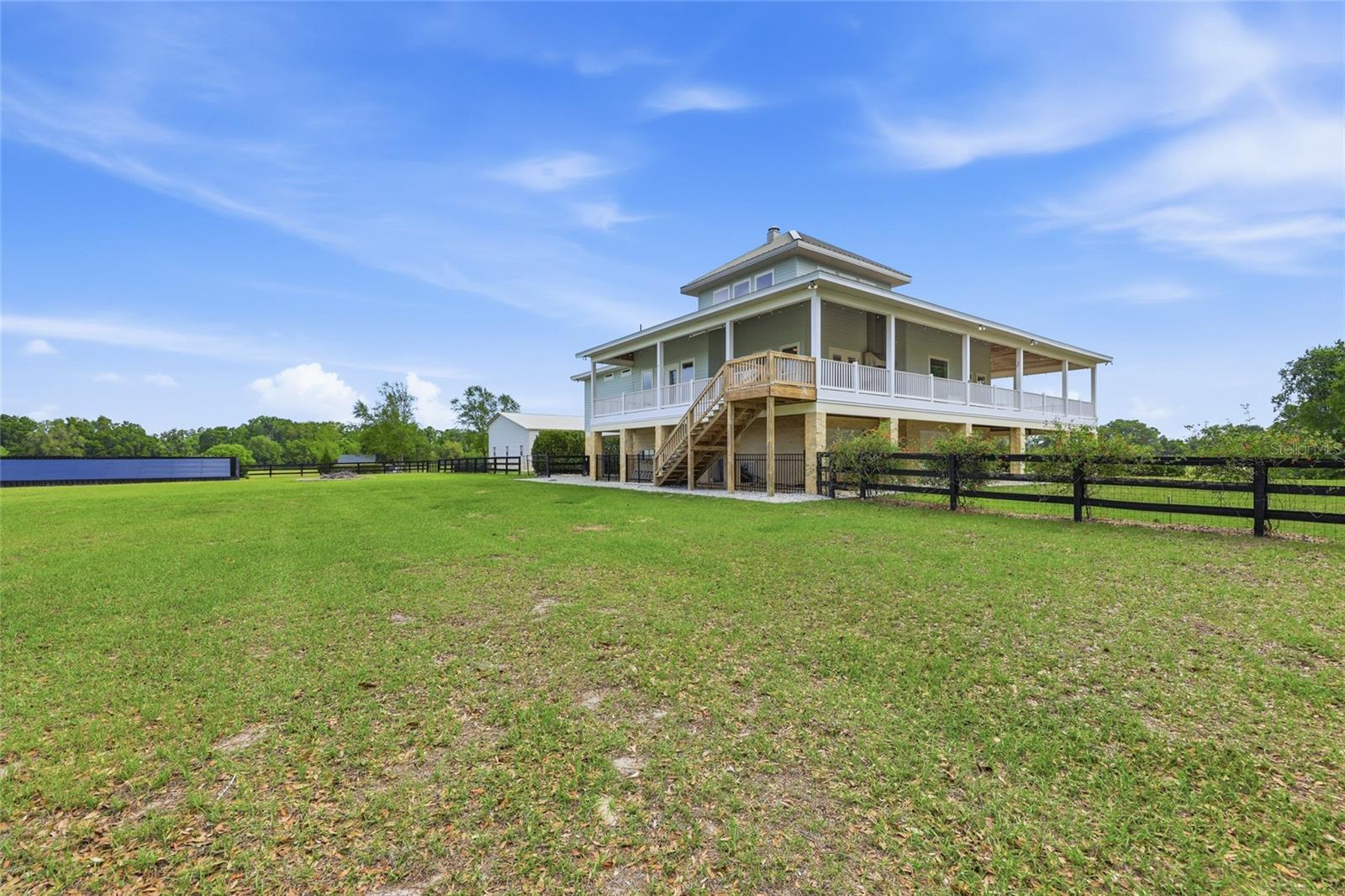 1042 SW WOODLAND AVE, FORT WHITE, FL, 32038