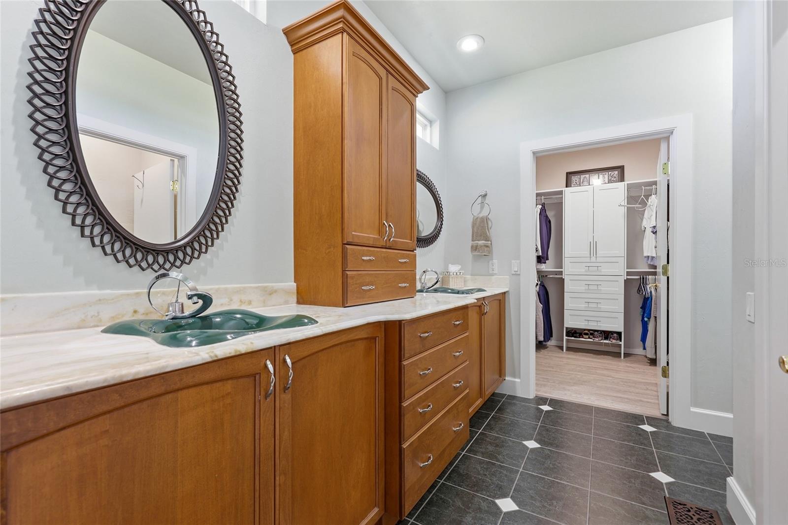 1042 SW WOODLAND AVE, FORT WHITE, FL, 32038