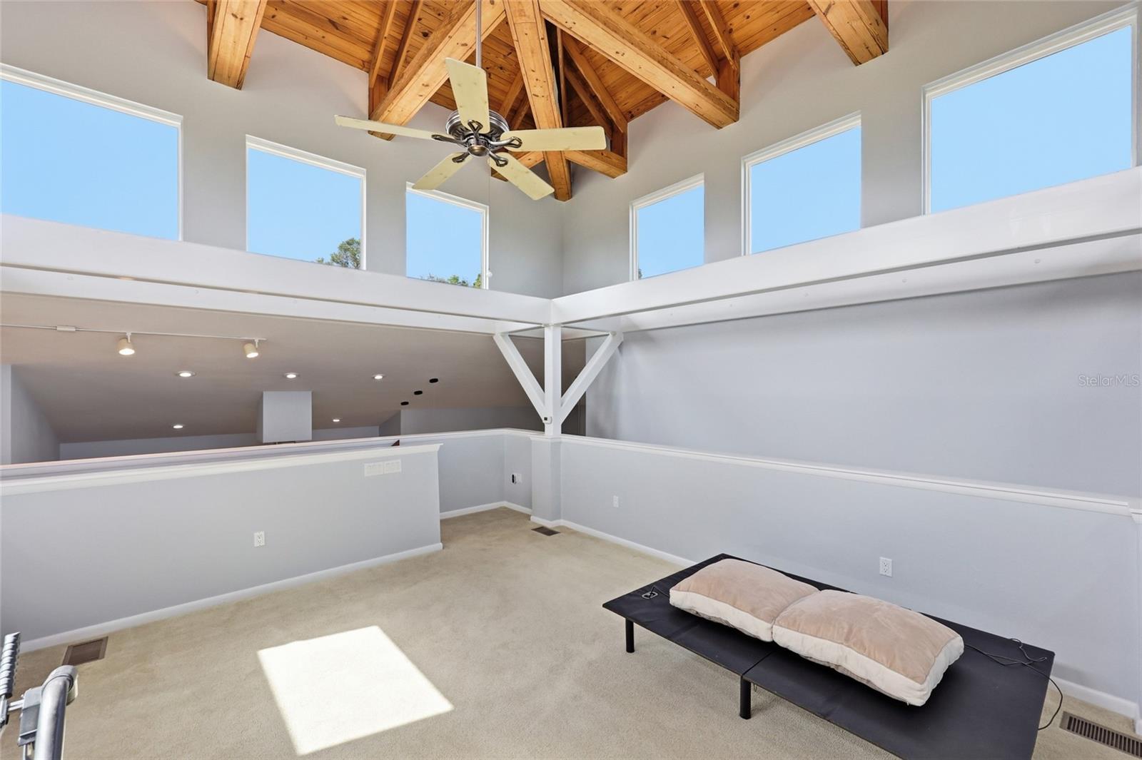 1042 SW WOODLAND AVE, FORT WHITE, FL, 32038