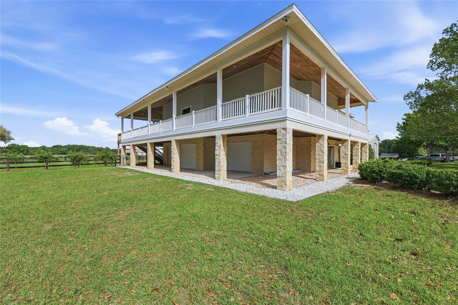 1042 SW WOODLAND AVE, FORT WHITE, FL, 32038