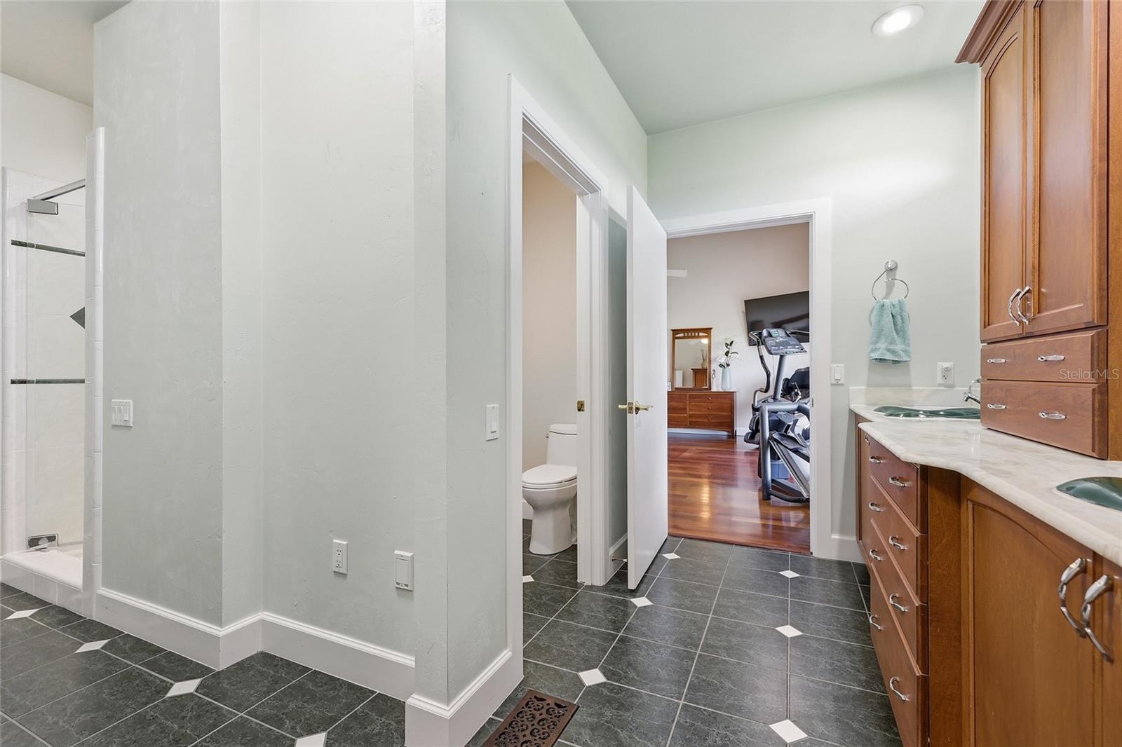 1042 SW WOODLAND AVE, FORT WHITE, FL, 32038