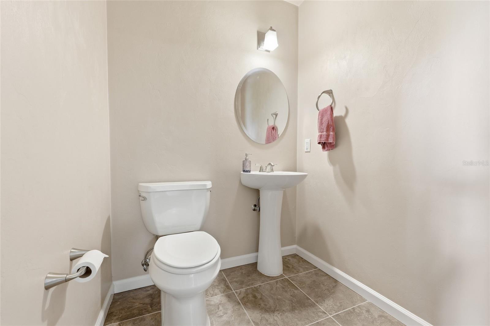 1042 SW WOODLAND AVE, FORT WHITE, FL, 32038