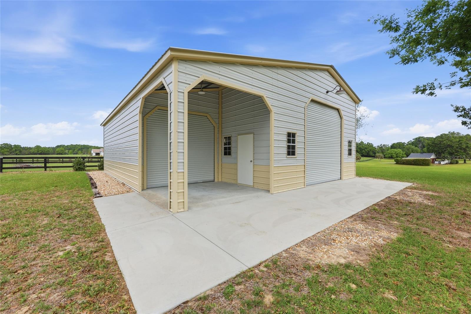 1042 SW WOODLAND AVE, FORT WHITE, FL, 32038