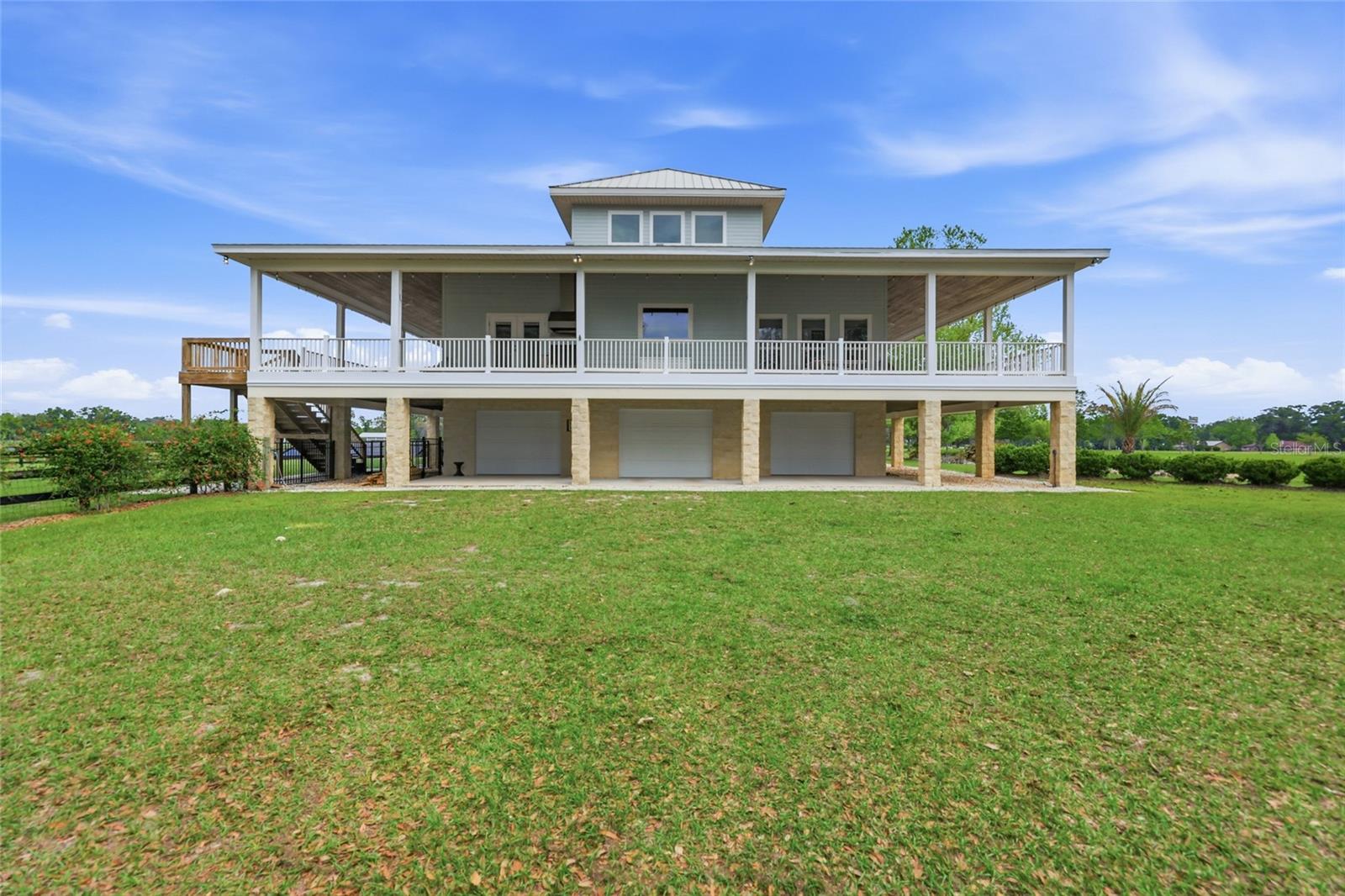 1042 SW WOODLAND AVE, FORT WHITE, FL, 32038