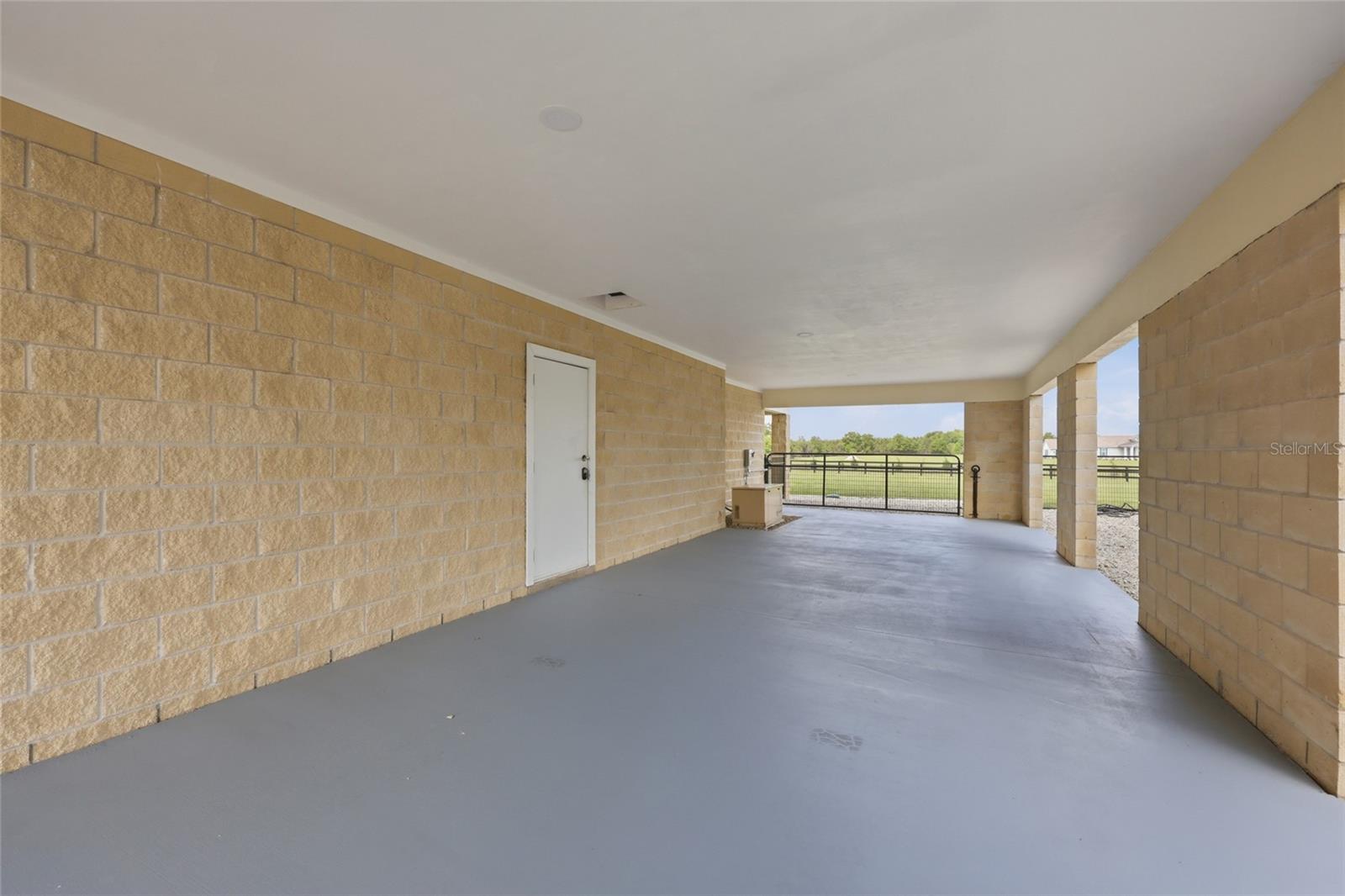 1042 SW WOODLAND AVE, FORT WHITE, FL, 32038