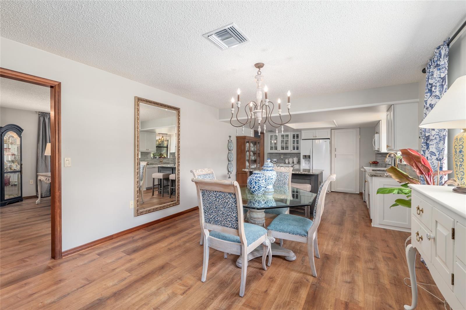 38845 ELLA DR, LADY LAKE, FL, 32159