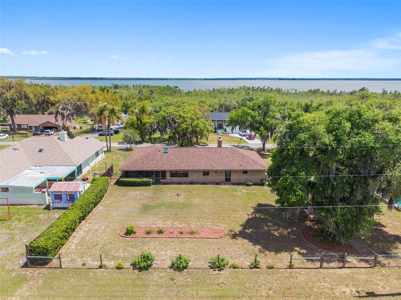 38845 ELLA DR, LADY LAKE, FL, 32159