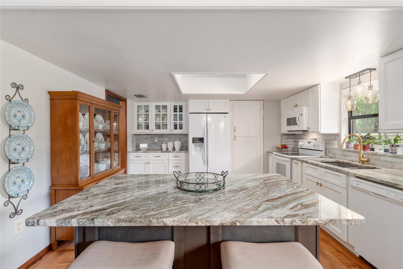 38845 ELLA DR, LADY LAKE, FL, 32159