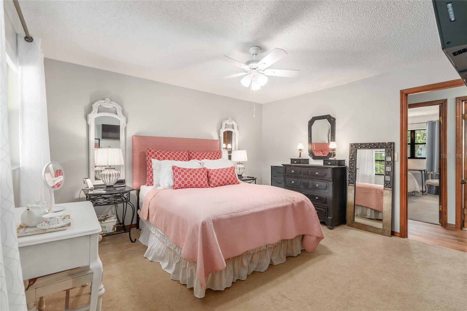 38845 ELLA DR, LADY LAKE, FL, 32159