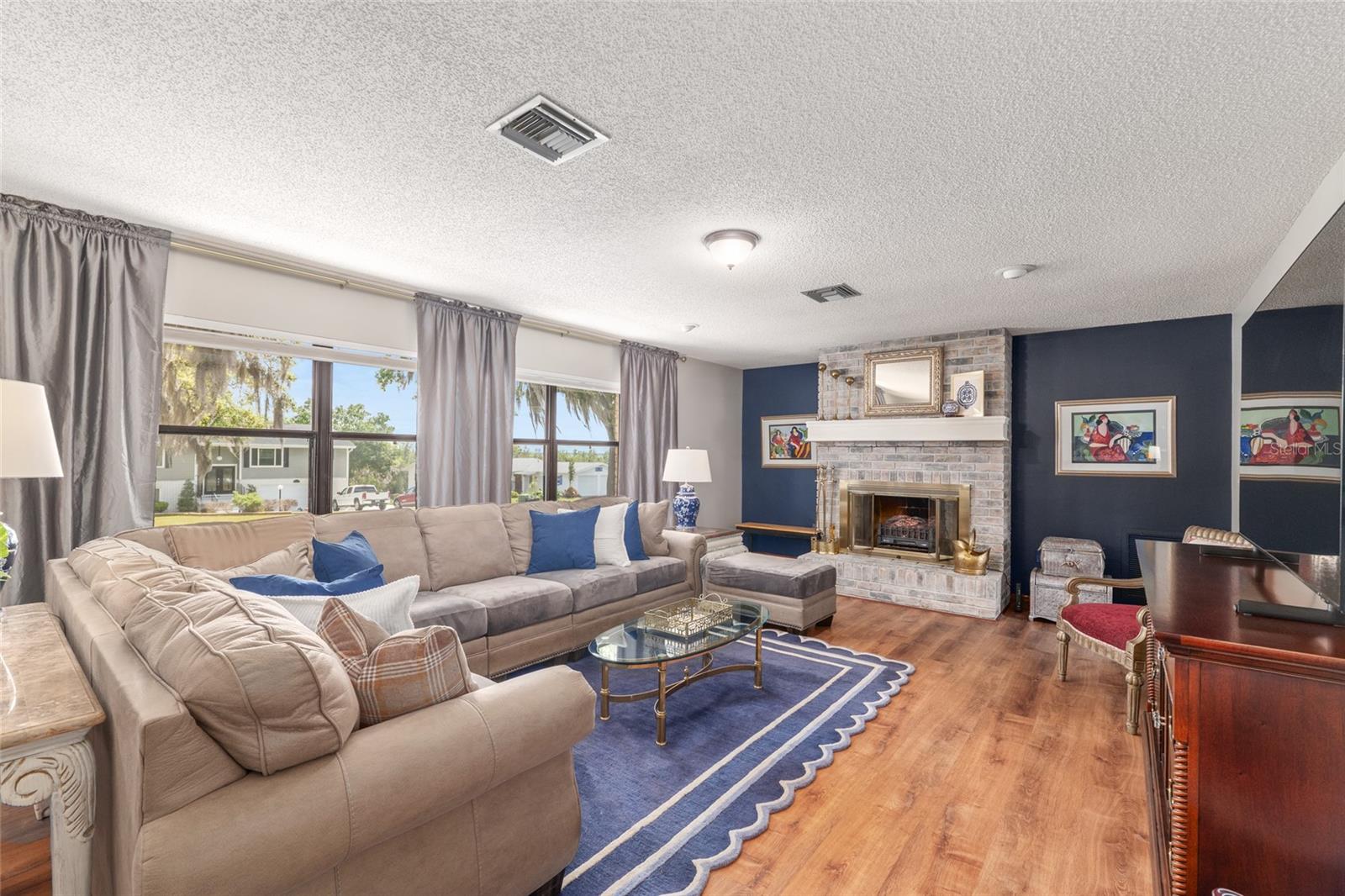 38845 ELLA DR, LADY LAKE, FL, 32159