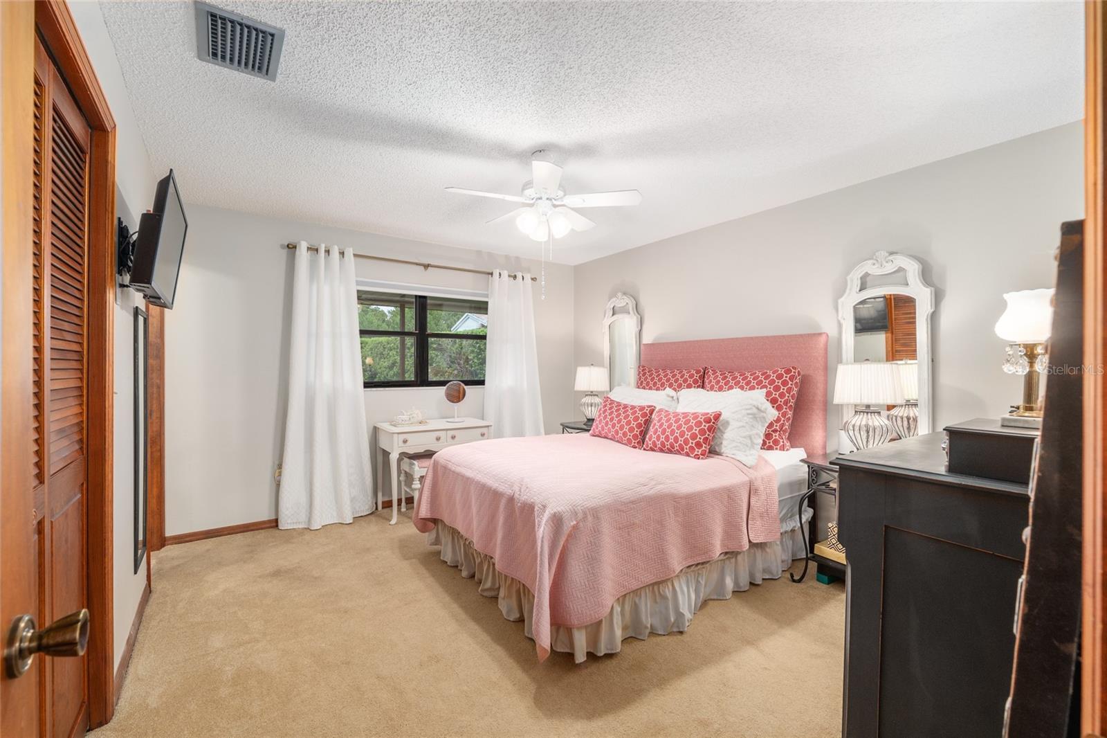 38845 ELLA DR, LADY LAKE, FL, 32159