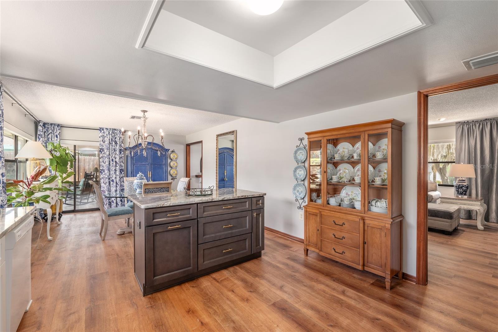 38845 ELLA DR, LADY LAKE, FL, 32159