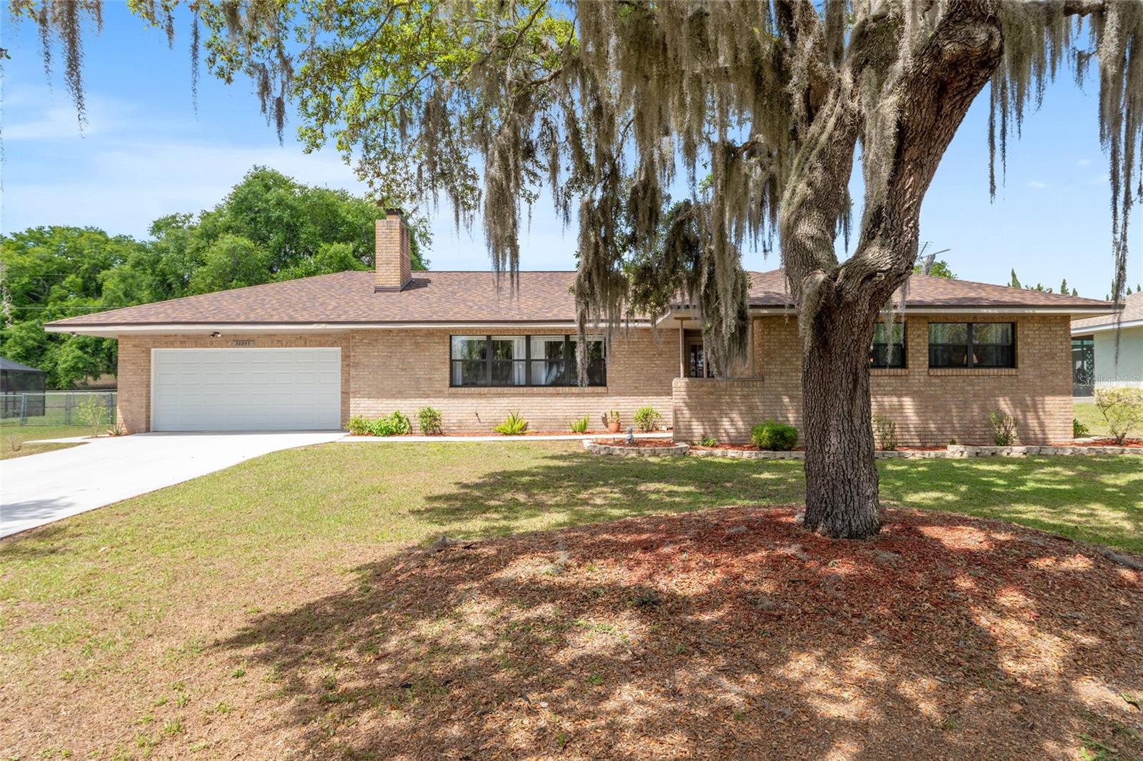 38845 ELLA DR, LADY LAKE, FL, 32159