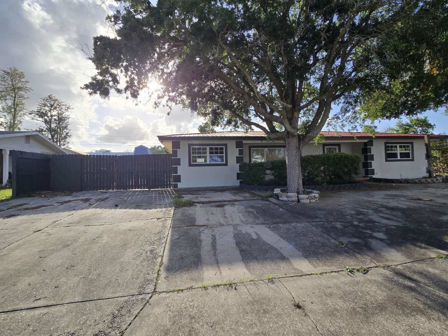 833 SHERWOOD DR, LAKE WALES, FL, 33898