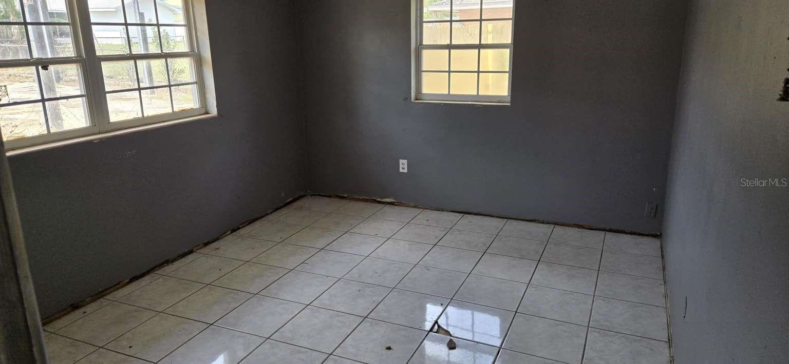 833 SHERWOOD DR, LAKE WALES, FL, 33898