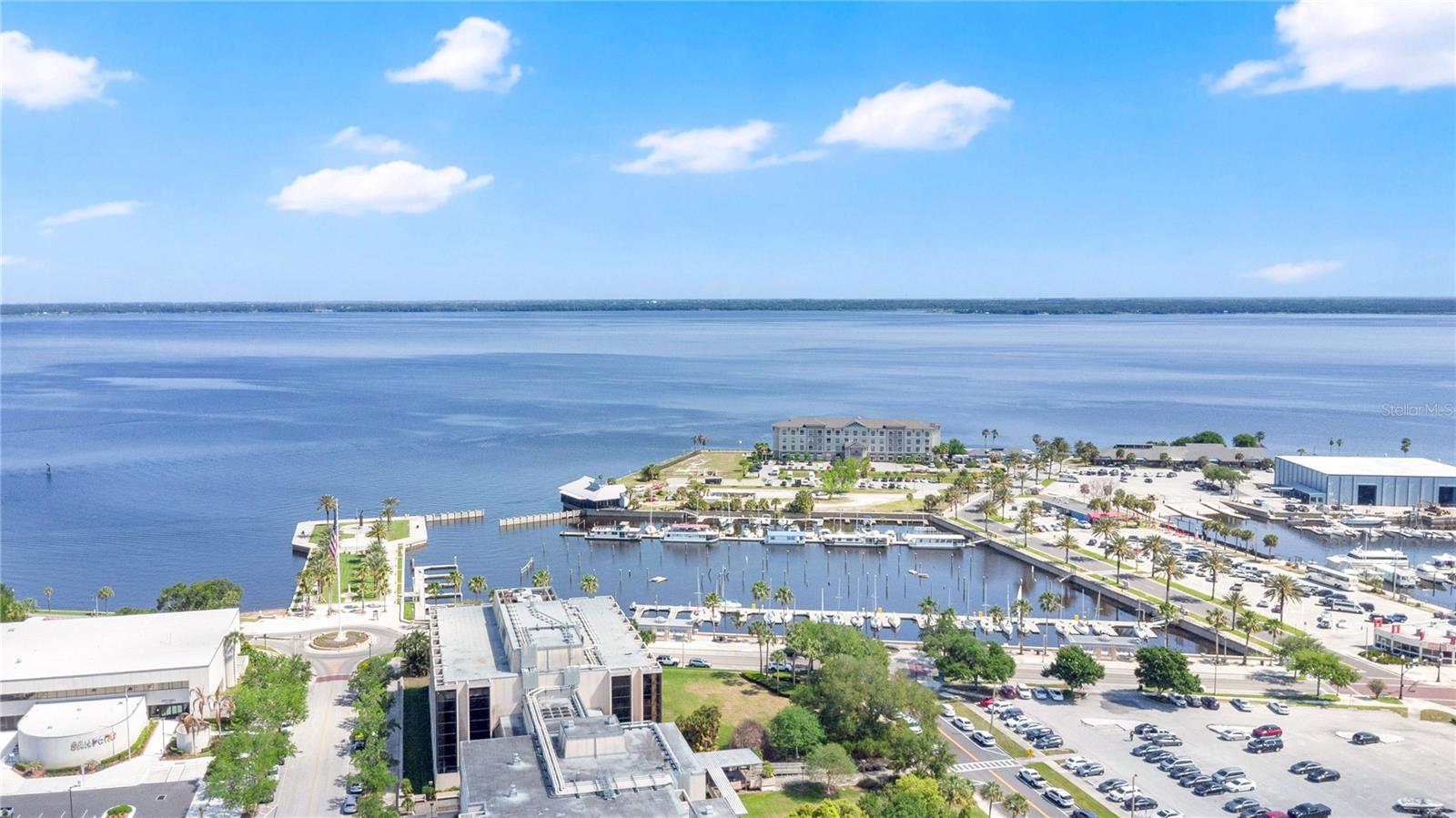 2105 S PALMETTO AVE, SANFORD, FL, 32771