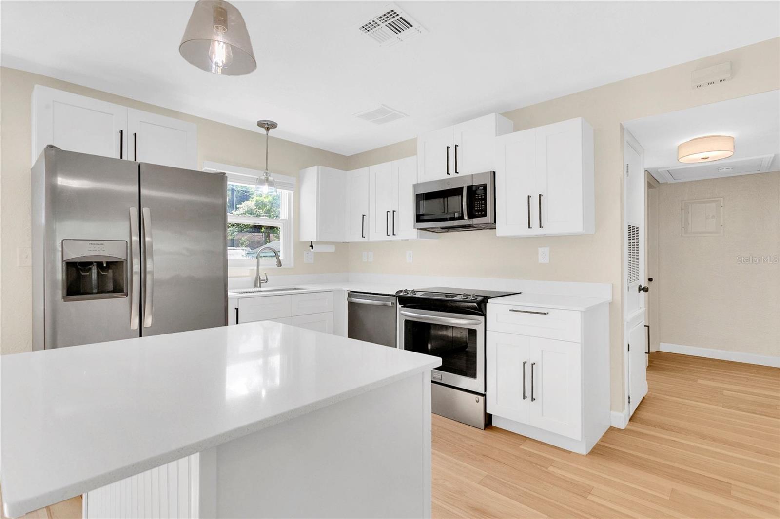 2105 S PALMETTO AVE, SANFORD, FL, 32771